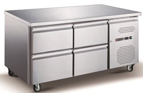 картинка СТОЛ ХОЛОДИЛЬНЫЙ TATRA TRTGND4 TN от магазина Restoranshop.ru
